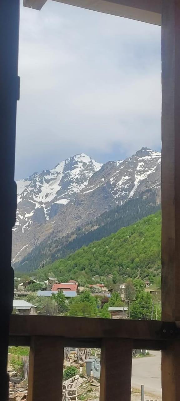 Guest House Guli Mestia Exterior photo