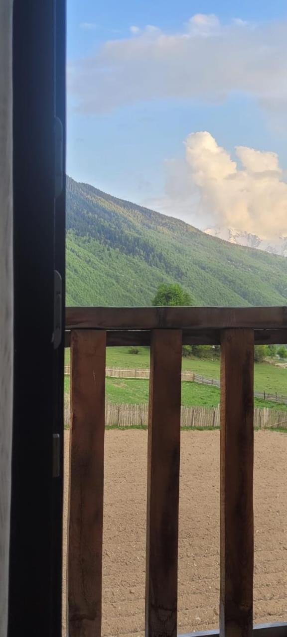 Guest House Guli Mestia Exterior photo